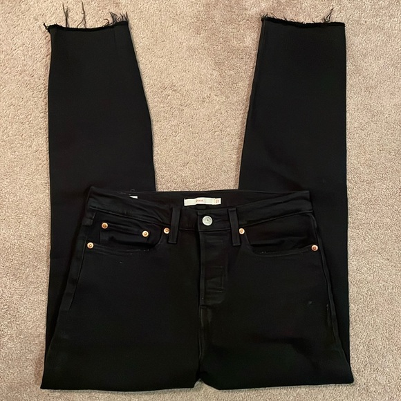 Levi's Icon Wedgie Raw Edge Distressed Jeans - Picture 2 of 9